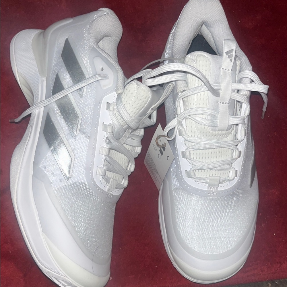 Adidas AvaCourt 2.